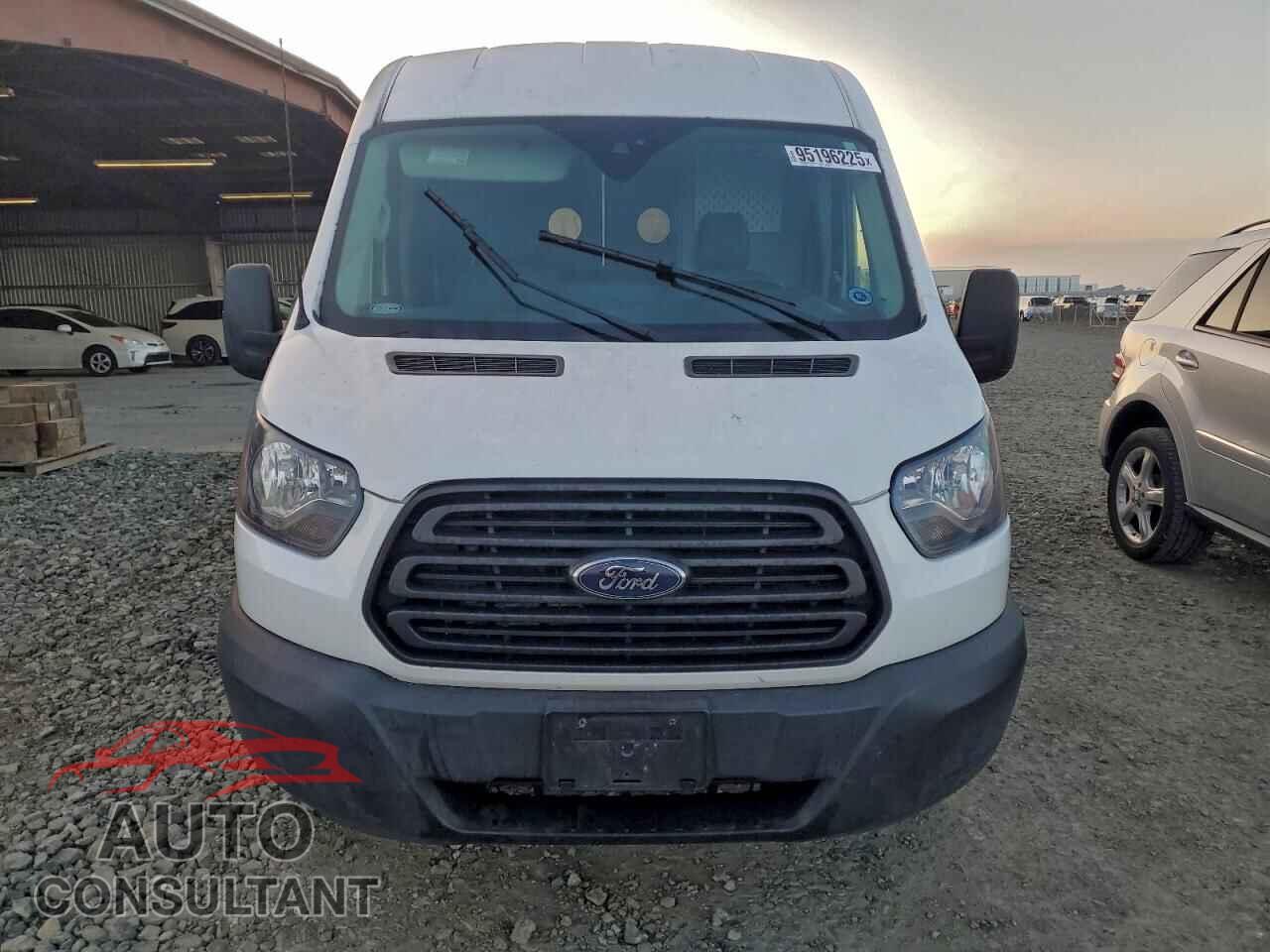 FORD TRANSIT 2019 - 1FTYE2CM2KKA36259