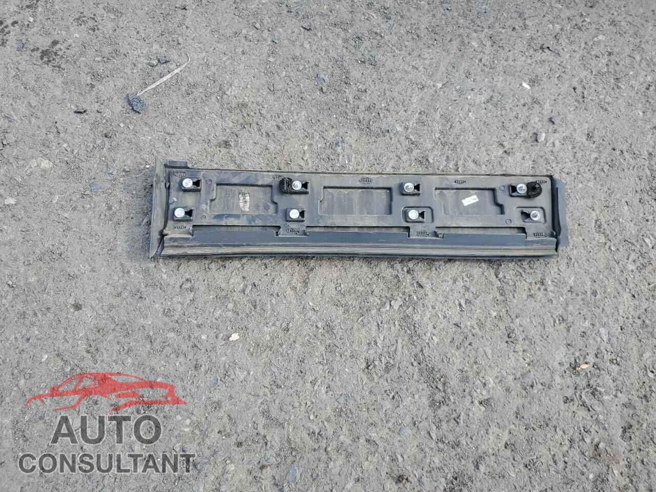 LEXUS IS 2011 - JTHFF2C24B2520189