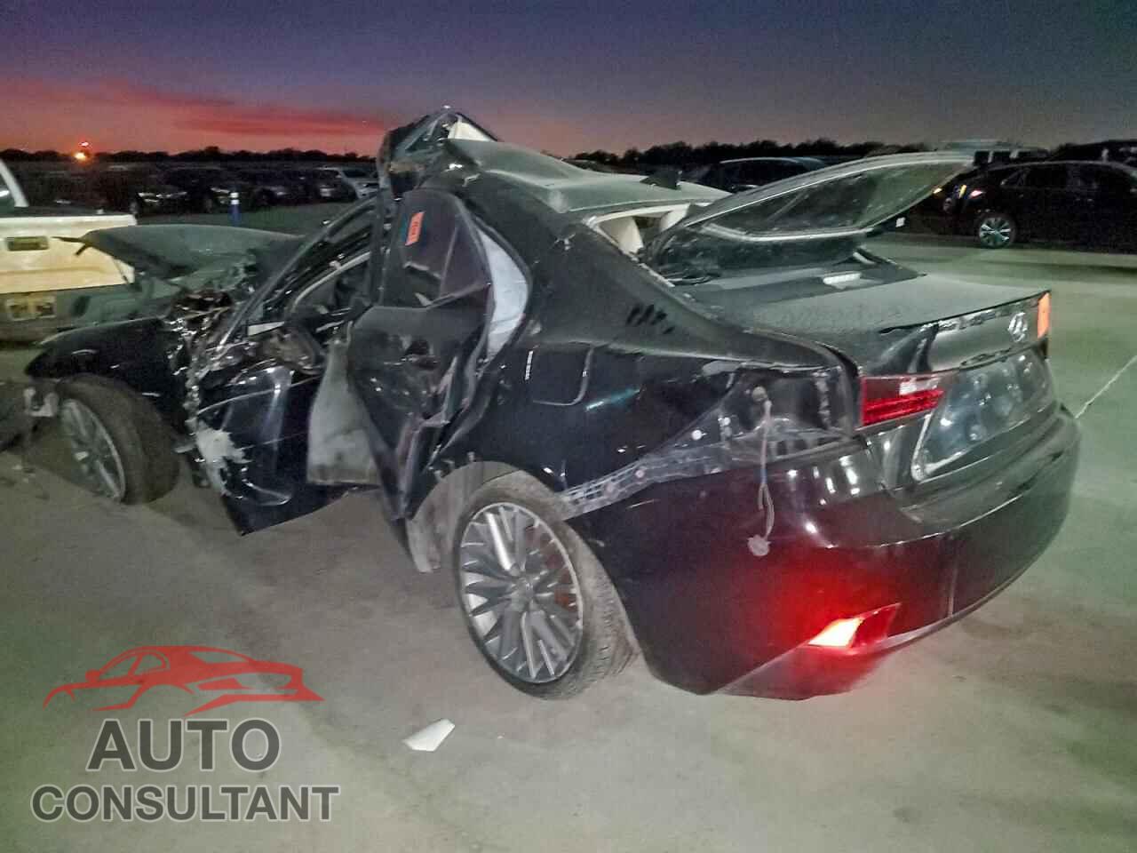 LEXUS IS 2015 - JTHBF1D20F5045748