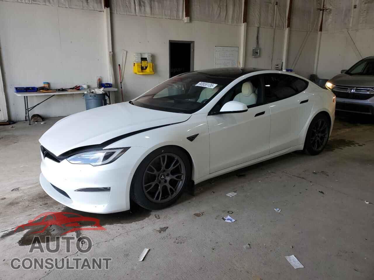 TESLA MODEL S 2022 - 5YJSA1E56NF467786