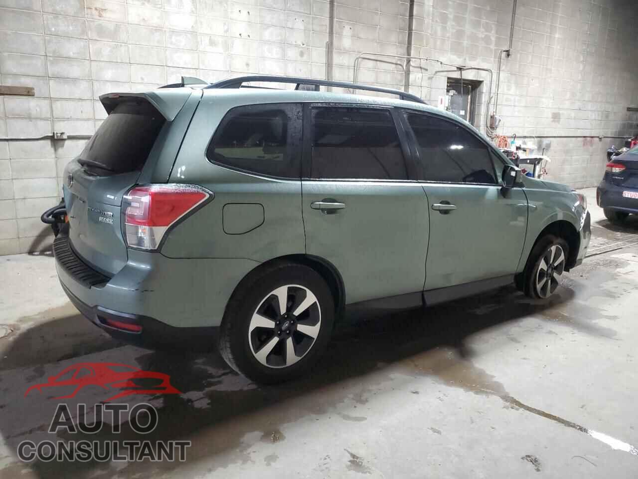 SUBARU FORESTER 2017 - JF2SJAEC5HH402934