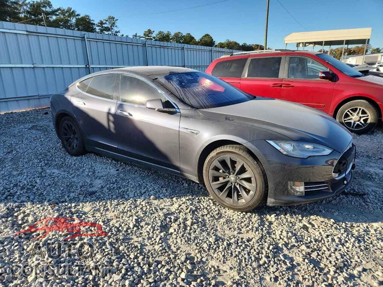 TESLA MODEL S 2014 - 5YJSA1S13EFP63690