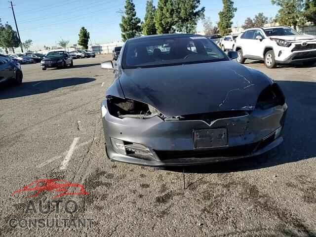 TESLA MODEL S 2018 - 5YJSA1E23JF261860