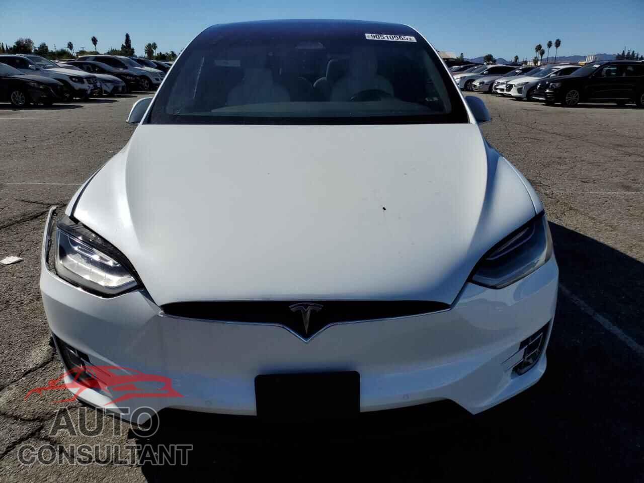TESLA MODEL X 2017 - 5YJXCBE28HF049973