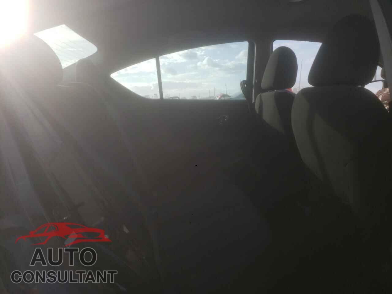 NISSAN VERSA 2017 - 3N1CN7AP3HL803597