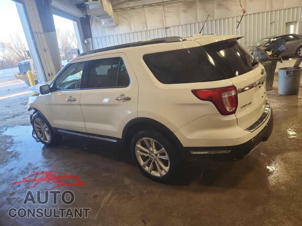 FORD EXPLORER 2018 - 1FM5K8F8XJGB98229