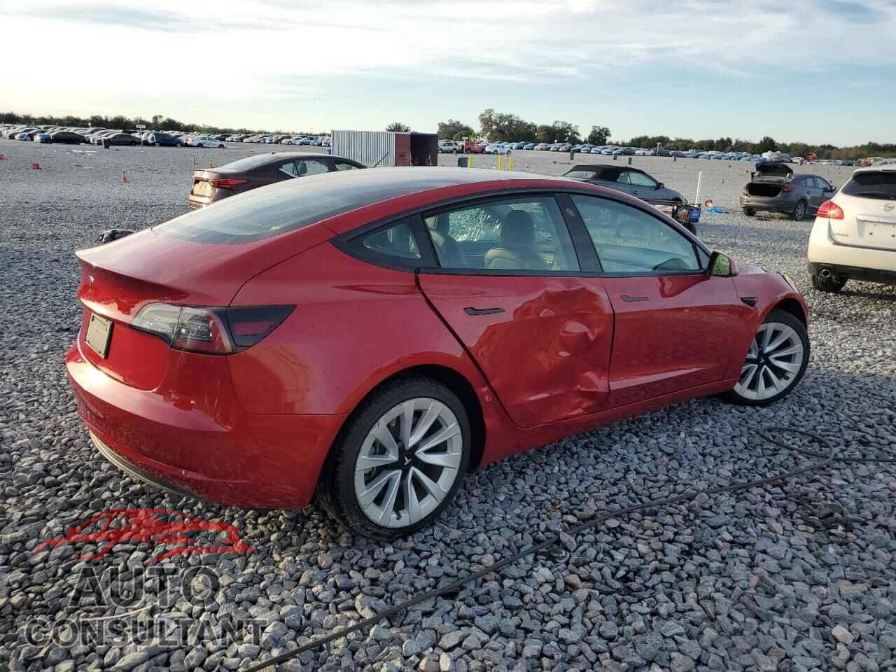TESLA MODEL 3 2022 - 5YJ3E1EA3NF286053