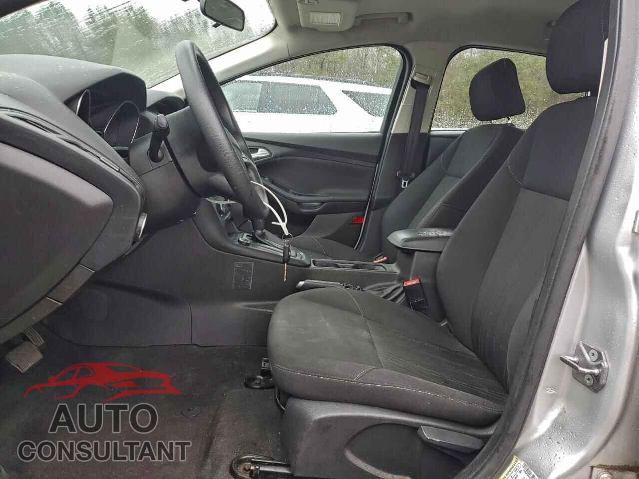 FORD FOCUS 2016 - 1FADP3K25GL306350