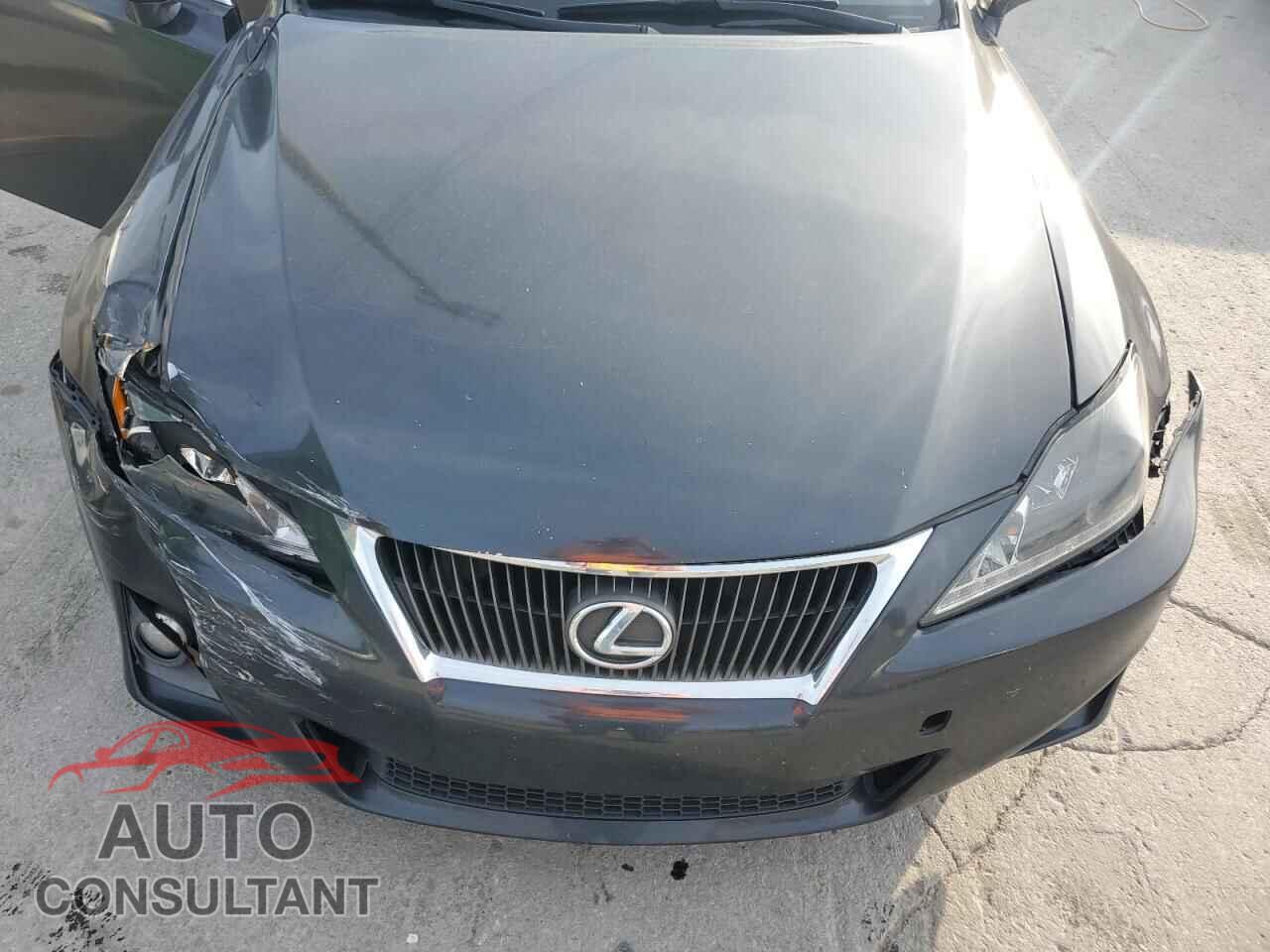 LEXUS IS 2011 - JTHBF5C25B5146867