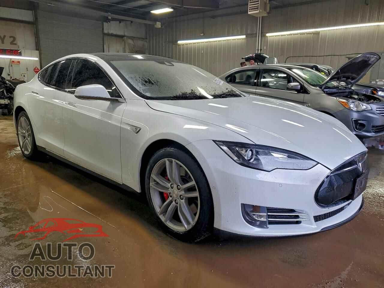TESLA MODEL S 2016 - 5YJSA1E44GF119138