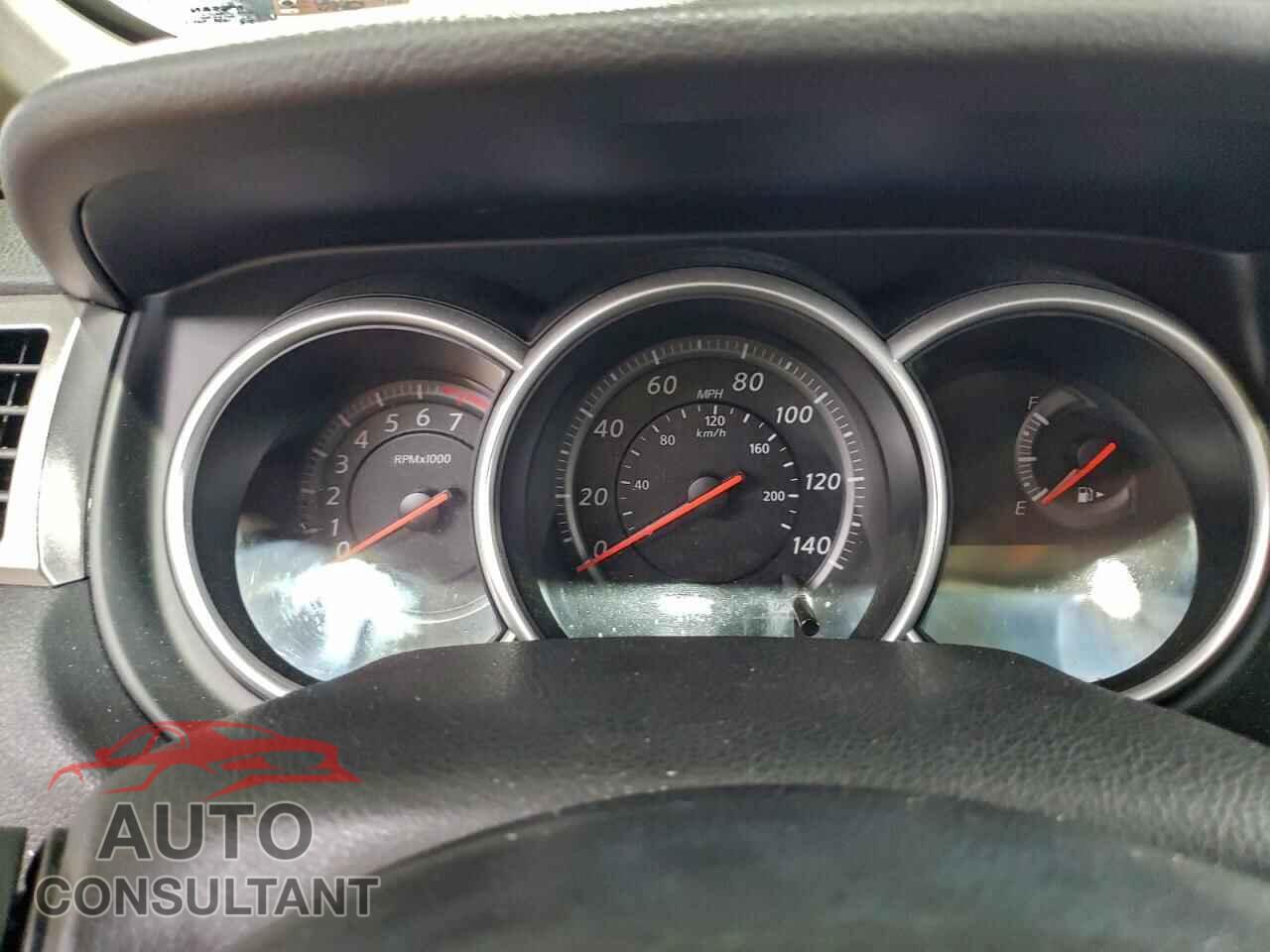 NISSAN VERSA 2011 - 3N1BC1CP8BL511124