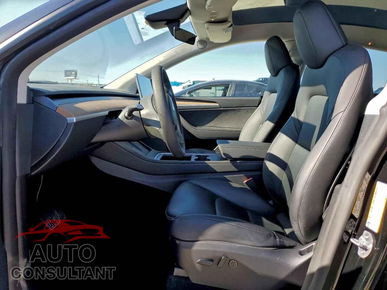 TESLA MODEL Y 2024 - 7SAYGDEEXRA305241