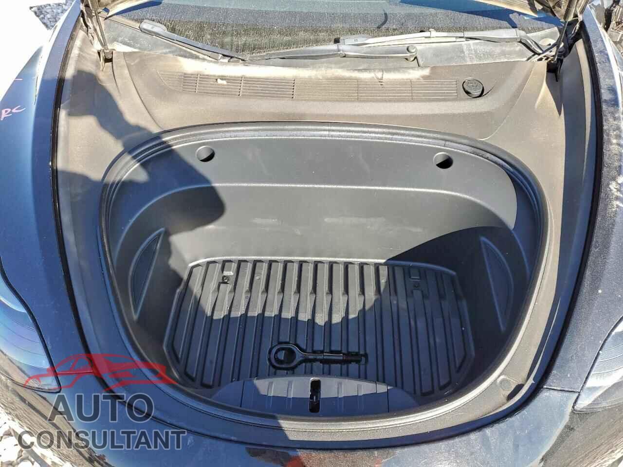 TESLA MODEL 3 2023 - 5YJ3E1EA7PF449287