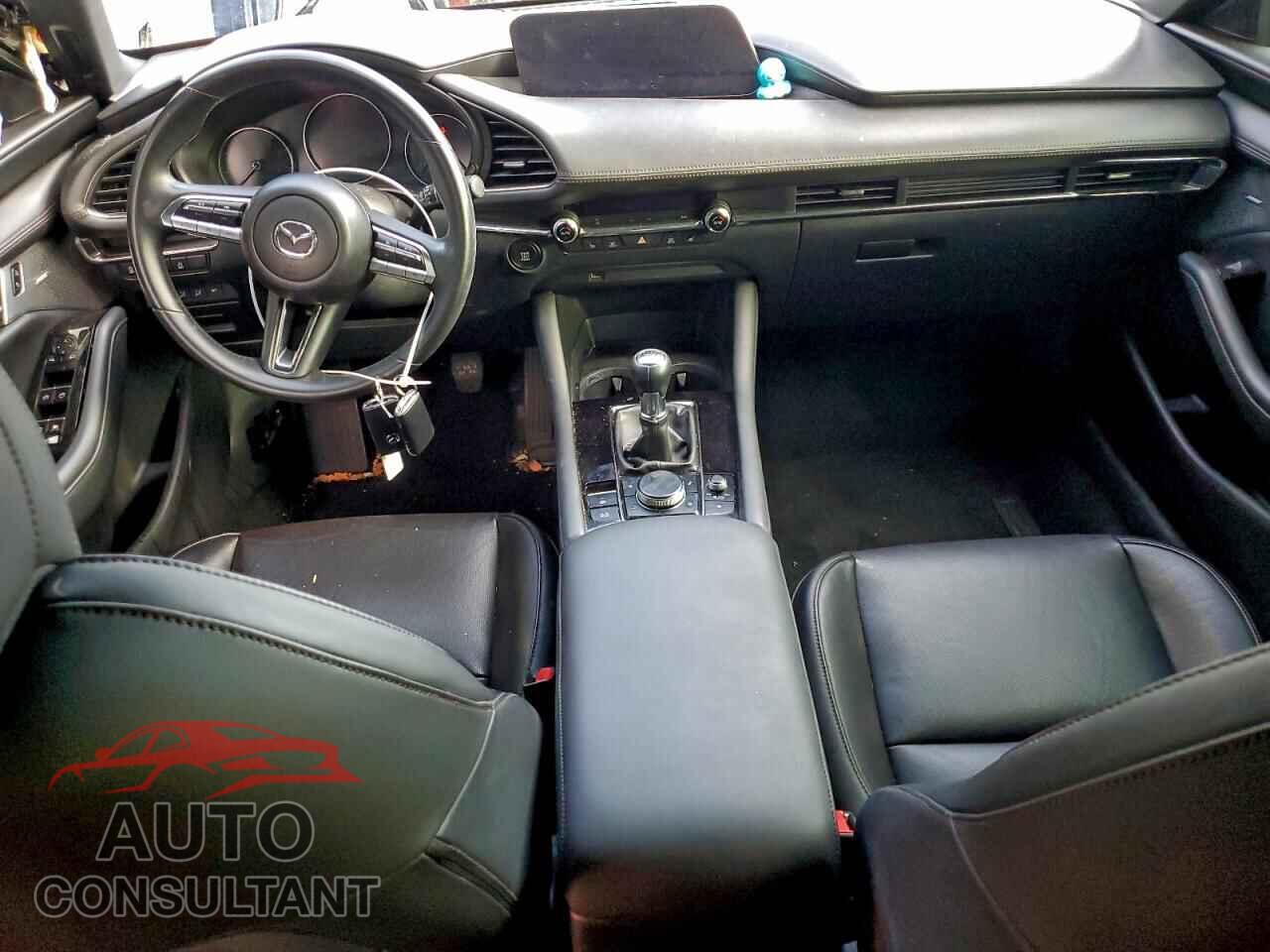 MAZDA 3 2021 - JM1BPAML0M1328811