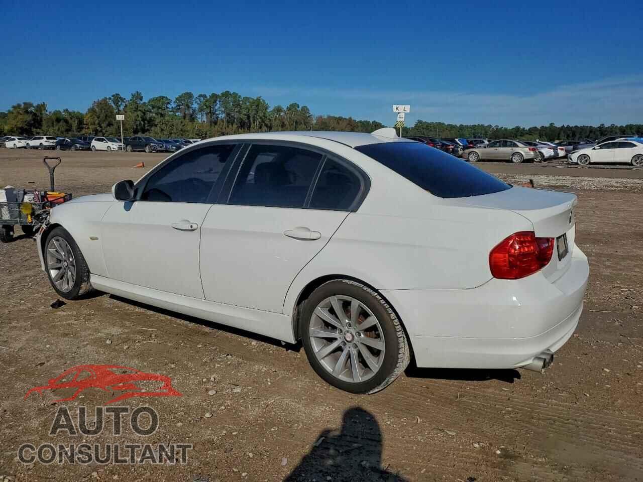 BMW 3 SERIES 2011 - WBAPH5G55BNM76320