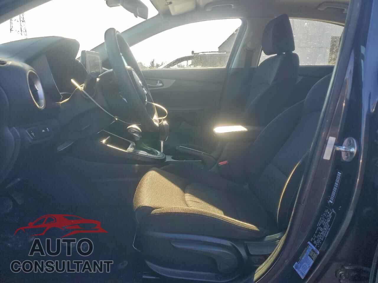 KIA FORTE 2019 - 3KPF24ADXKE032526