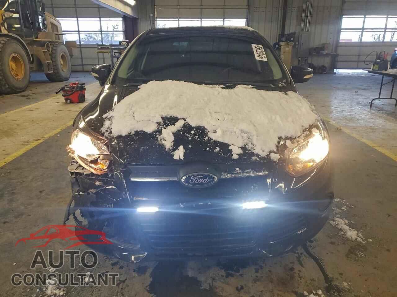 FORD FOCUS 2014 - 1FADP3K24EL277789