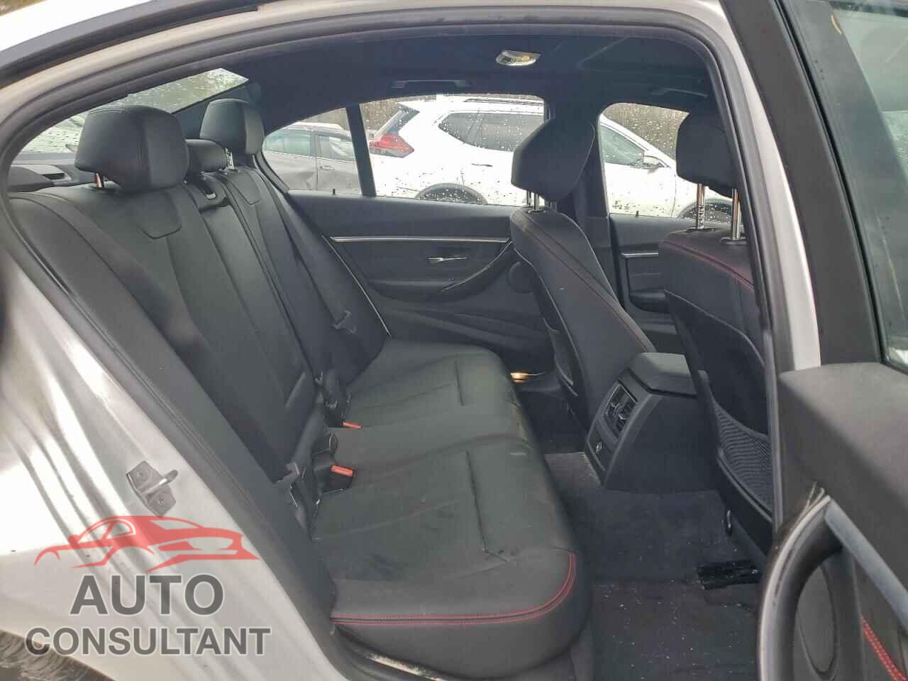 BMW 3 SERIES 2016 - WBA8E3G59GNU02603