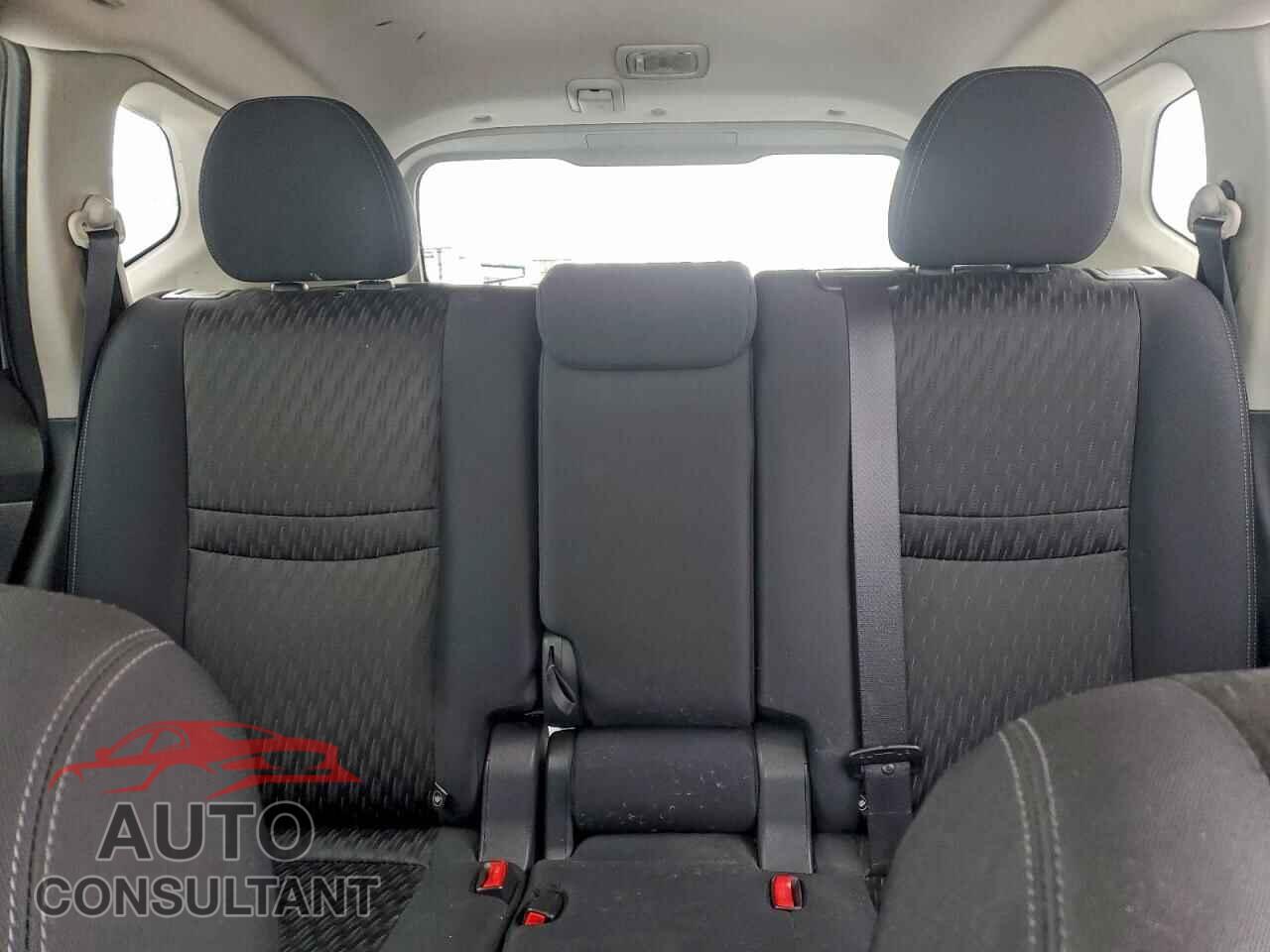 NISSAN ROGUE 2018 - KNMAT2MV3JP529397