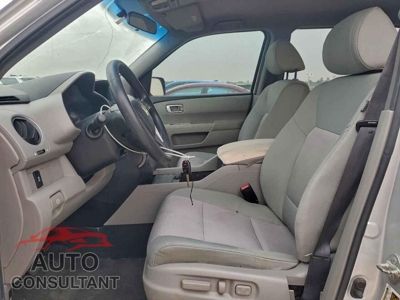 HONDA PILOT 2012 - 5FNYF3H47CB003106