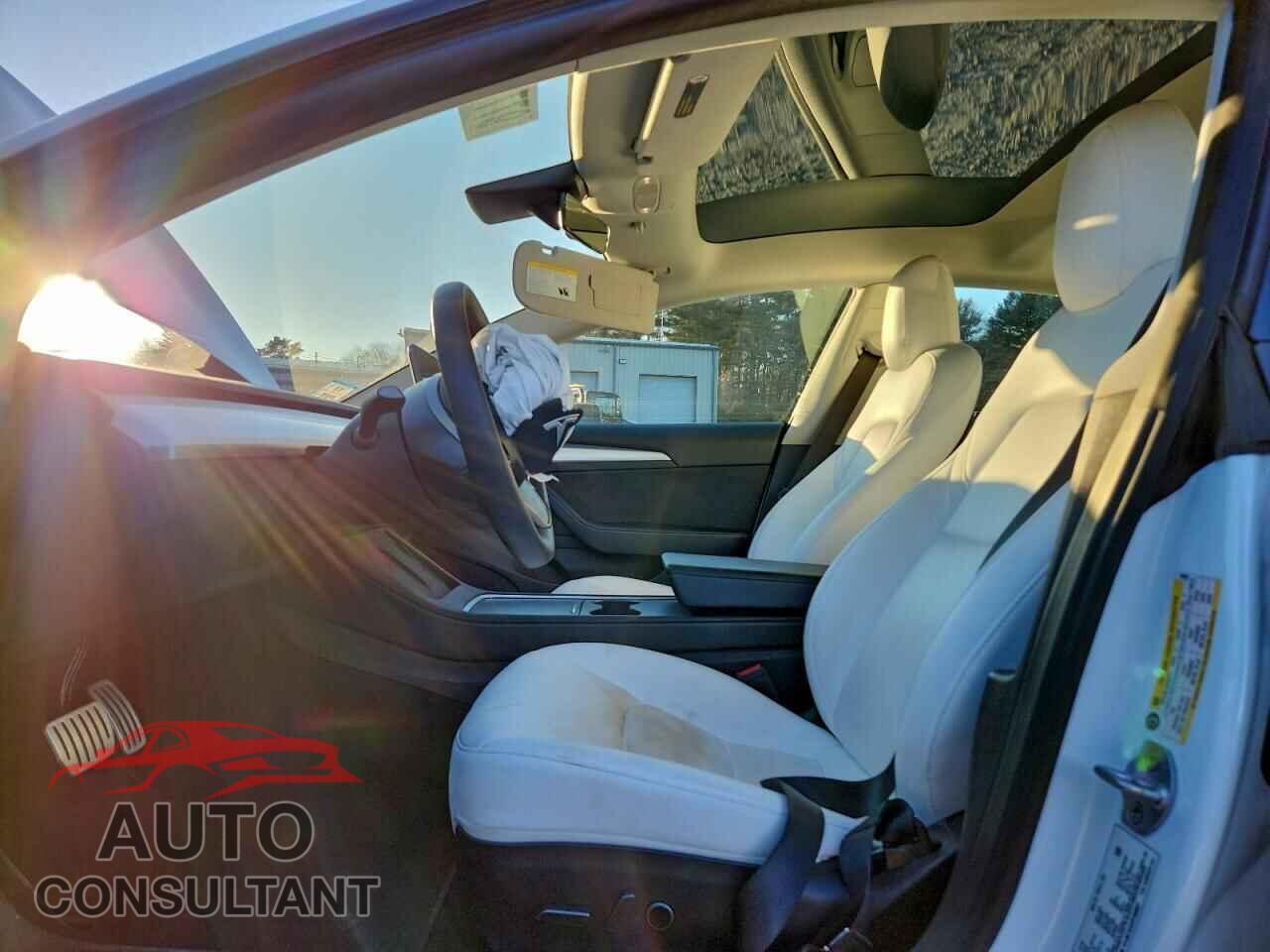 TESLA MODEL 3 2023 - 5YJ3E1ECXPF480681