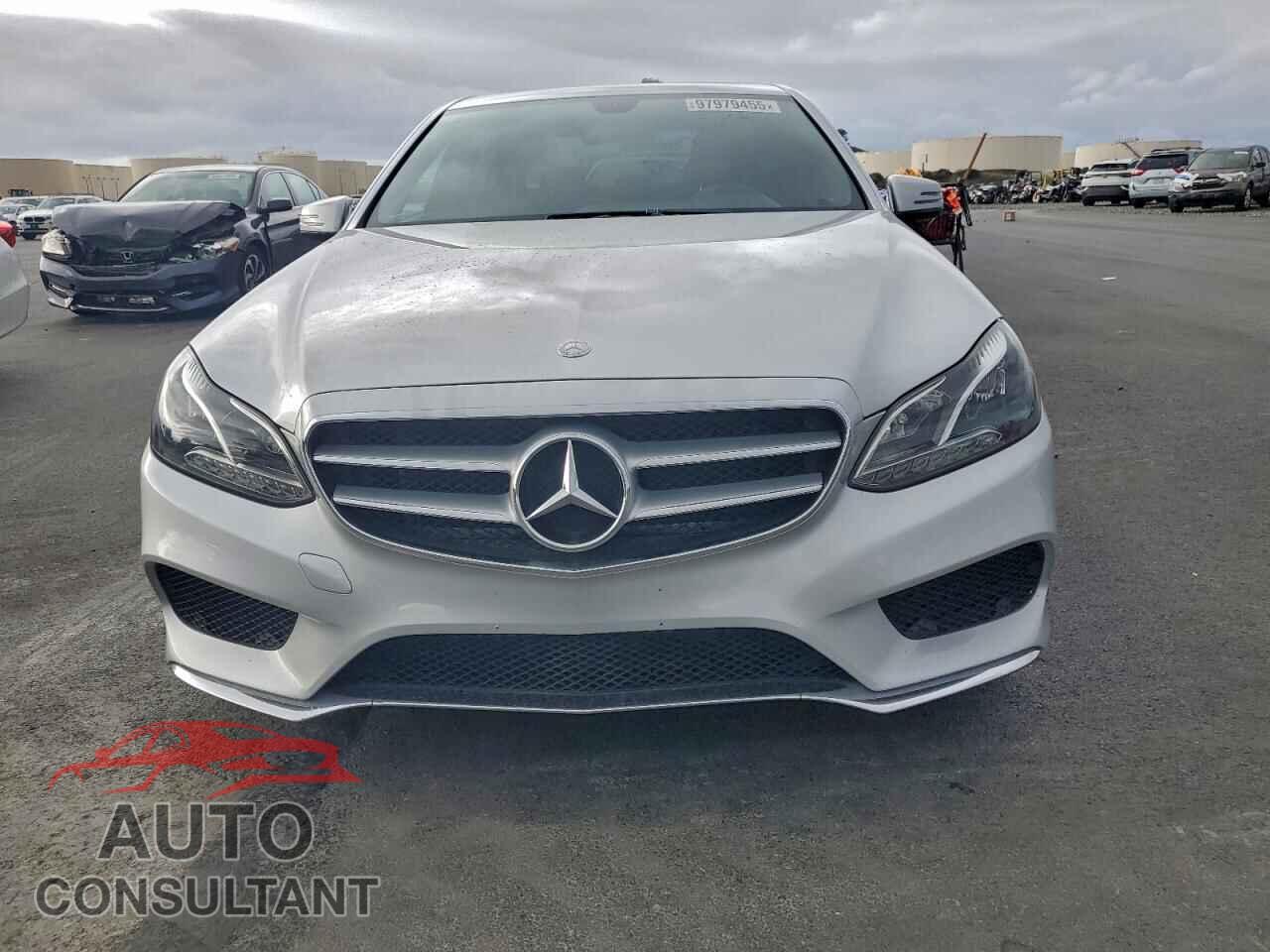 MERCEDES-BENZ E-CLASS 2014 - WDDHF5KB0EA798942