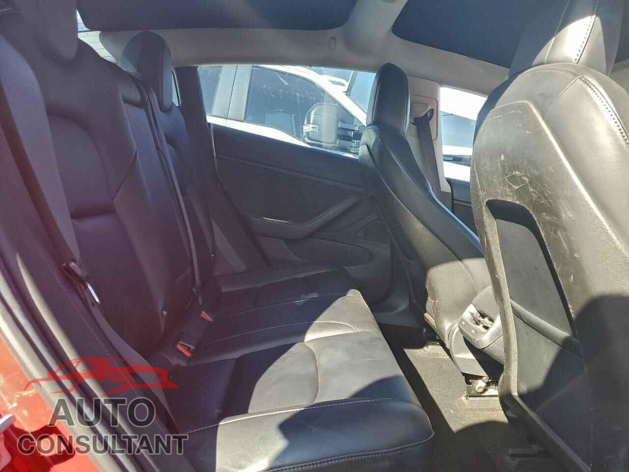 TESLA MODEL 3 2018 - 5YJ3E1EA1JF016765