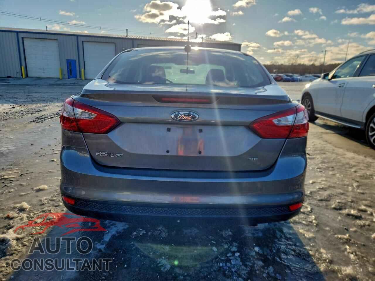 FORD FOCUS 2014 - 1FADP3F27EL231982