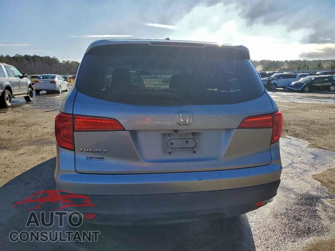 HONDA PILOT 2017 - 5FNYF5H86HB033512