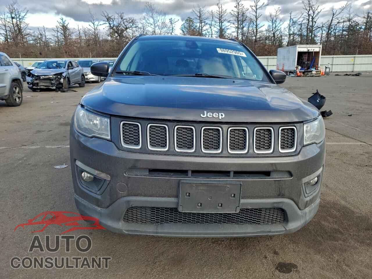 JEEP COMPASS 2018 - 3C4NJDBB2JT112702