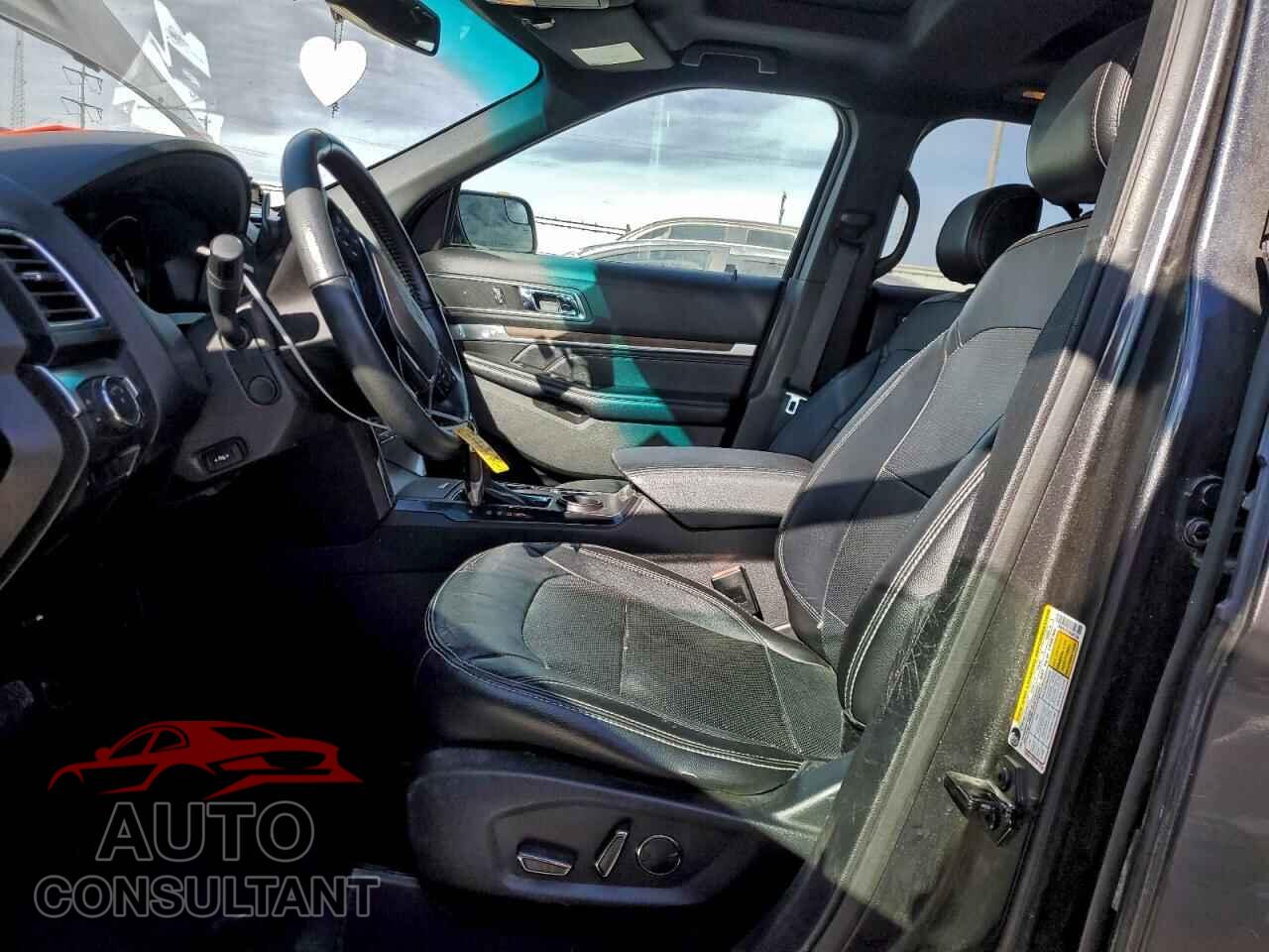 FORD EXPLORER 2017 - 1FM5K7F82HGD87235