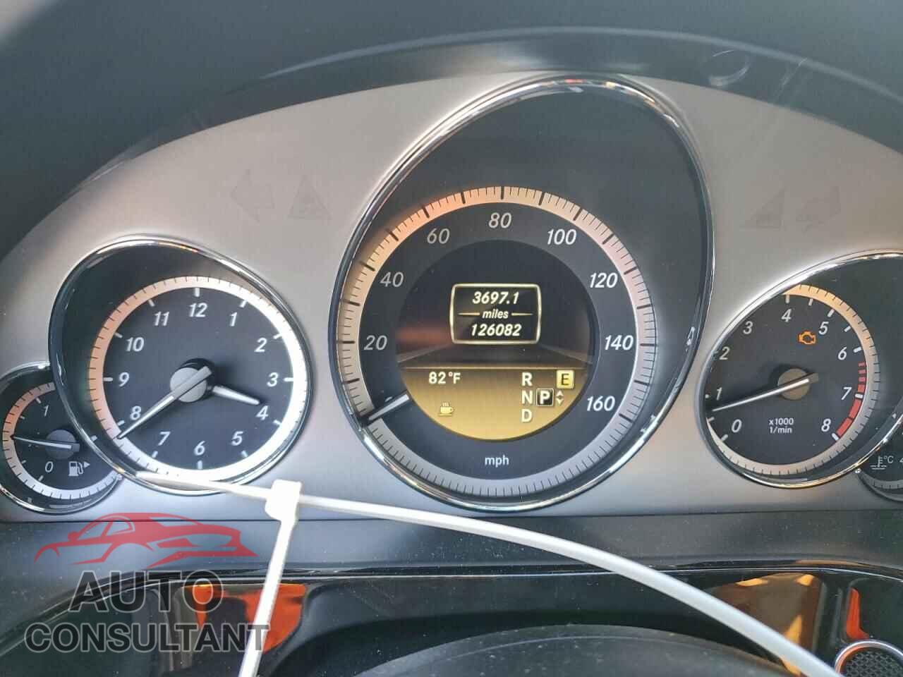 MERCEDES-BENZ E-CLASS 2012 - WDDHF5KB1CA646889