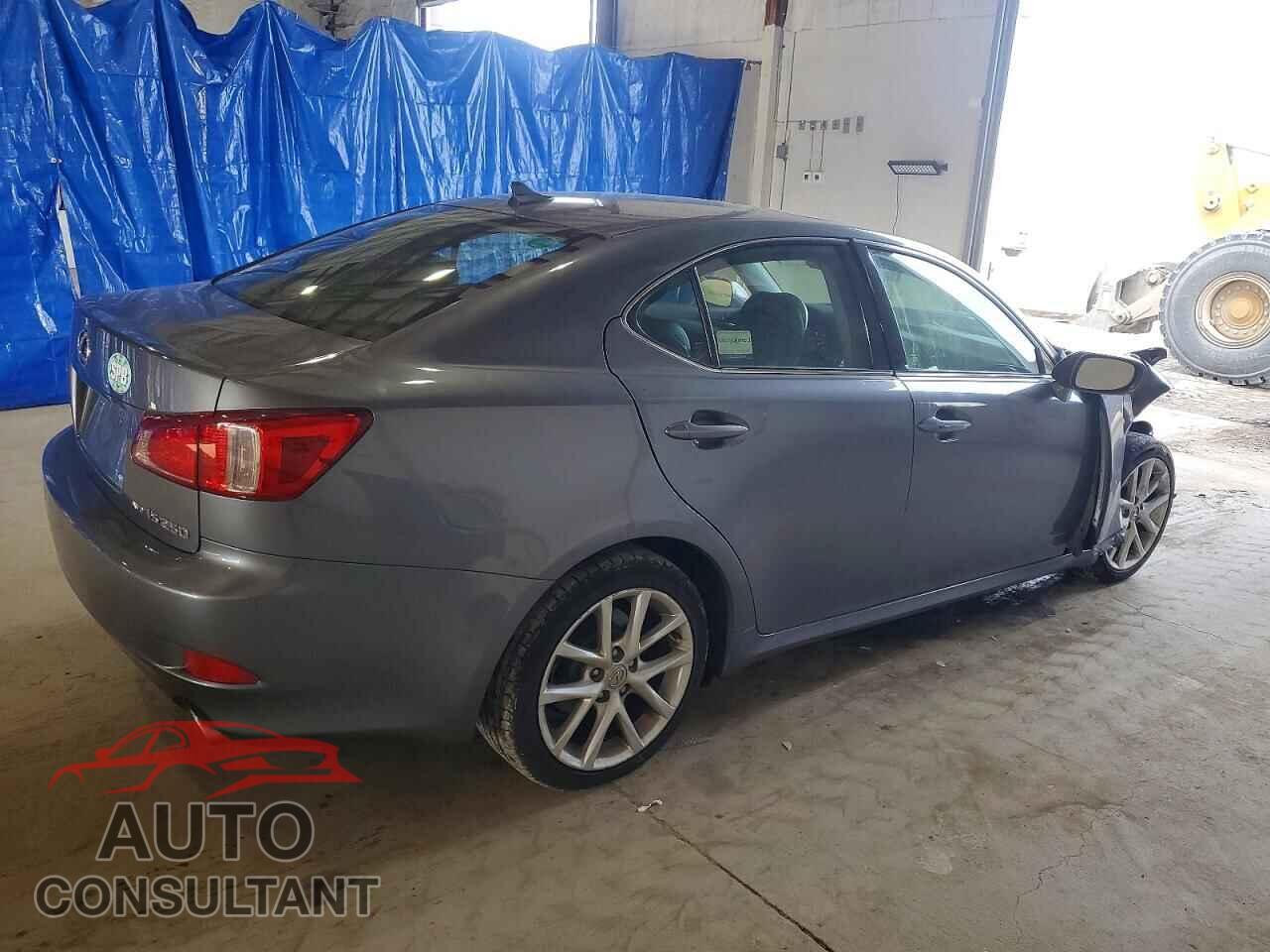 LEXUS IS 2012 - JTHCF5C20C5054314
