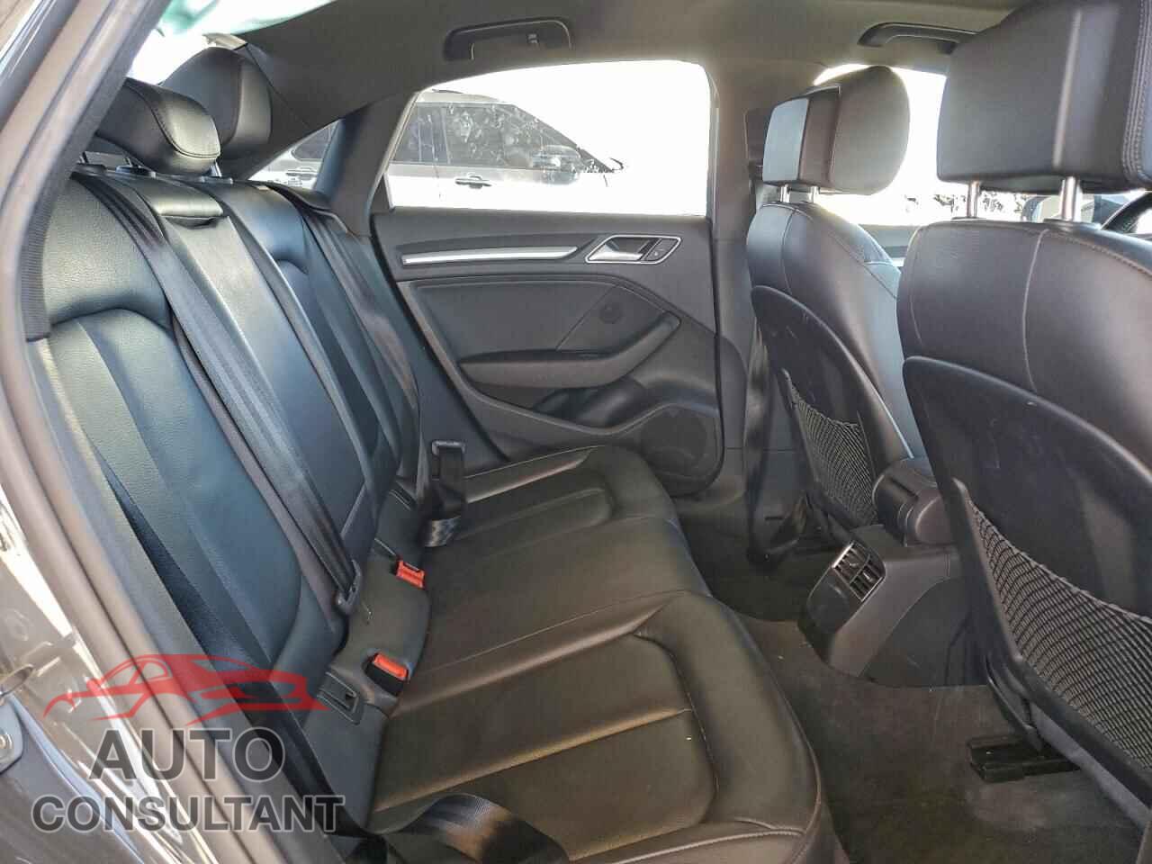 AUDI A3 2017 - WAUB8GFF2H1074352