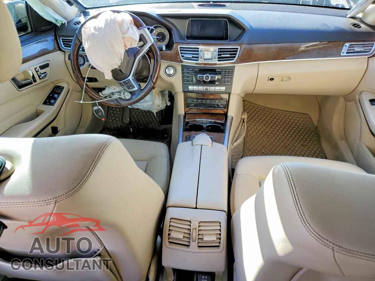 MERCEDES-BENZ E-CLASS 2014 - WDDHF5KB4EA986217