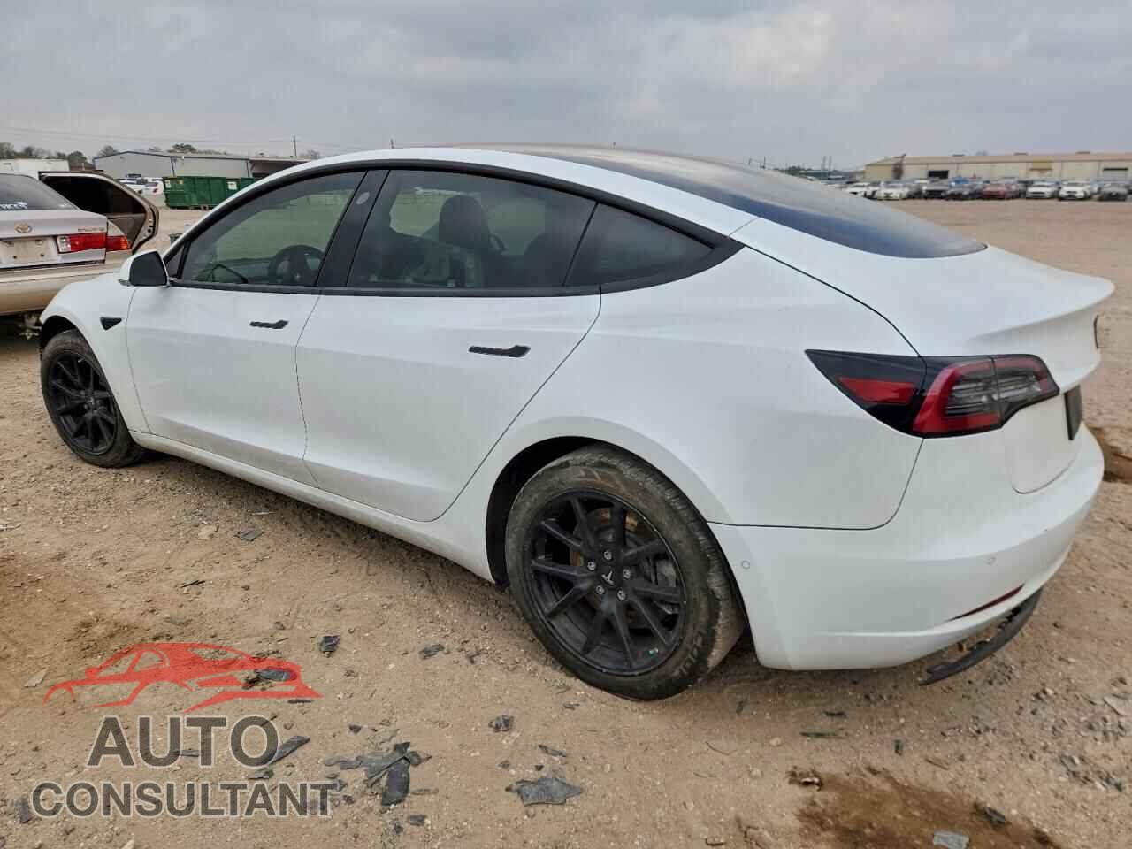 TESLA MODEL 3 2020 - 5YJ3E1EB2LF618537