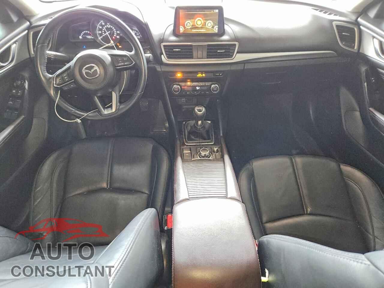 MAZDA 3 2017 - 3MZBN1V70HM119727