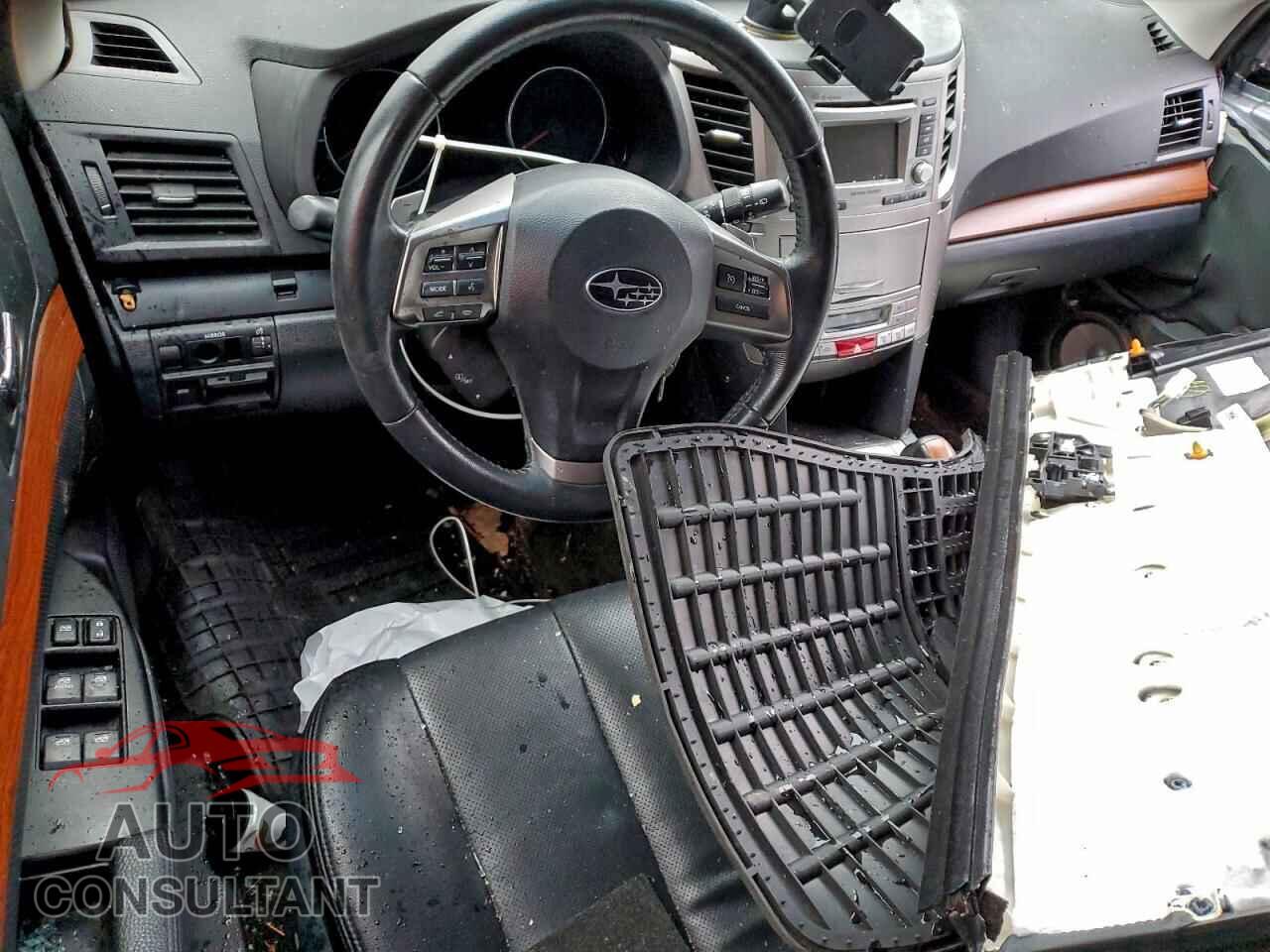 SUBARU OUTBACK 2014 - 4S4BRBLC4E3315241
