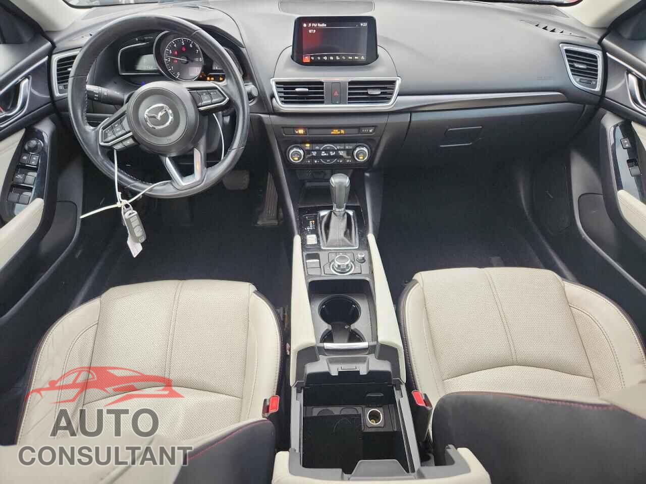 MAZDA 3 2017 - 3MZBN1W39HM134142