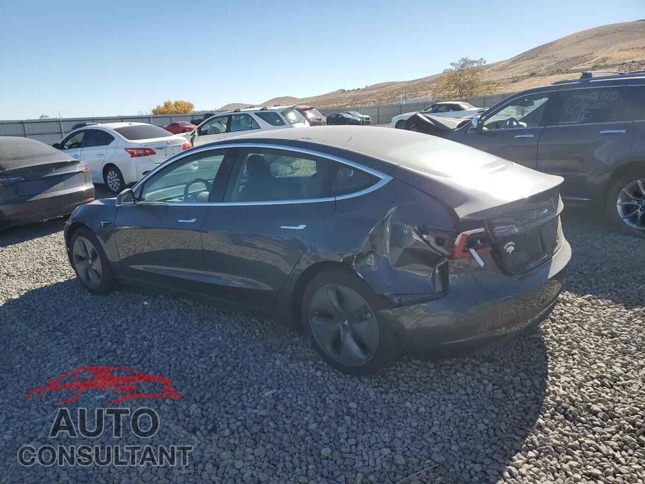 TESLA MODEL 3 2019 - 5YJ3E1EB6KF452229