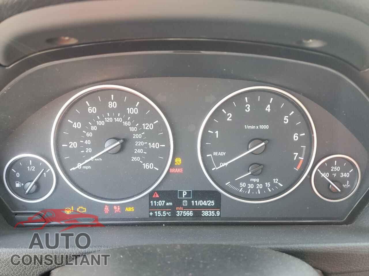 BMW 3 SERIES 2013 - WBA3C1C55DF442466