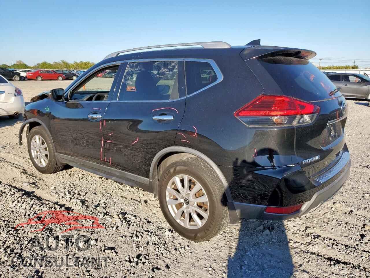 NISSAN ROGUE 2017 - KNMAT2MT3HP596283