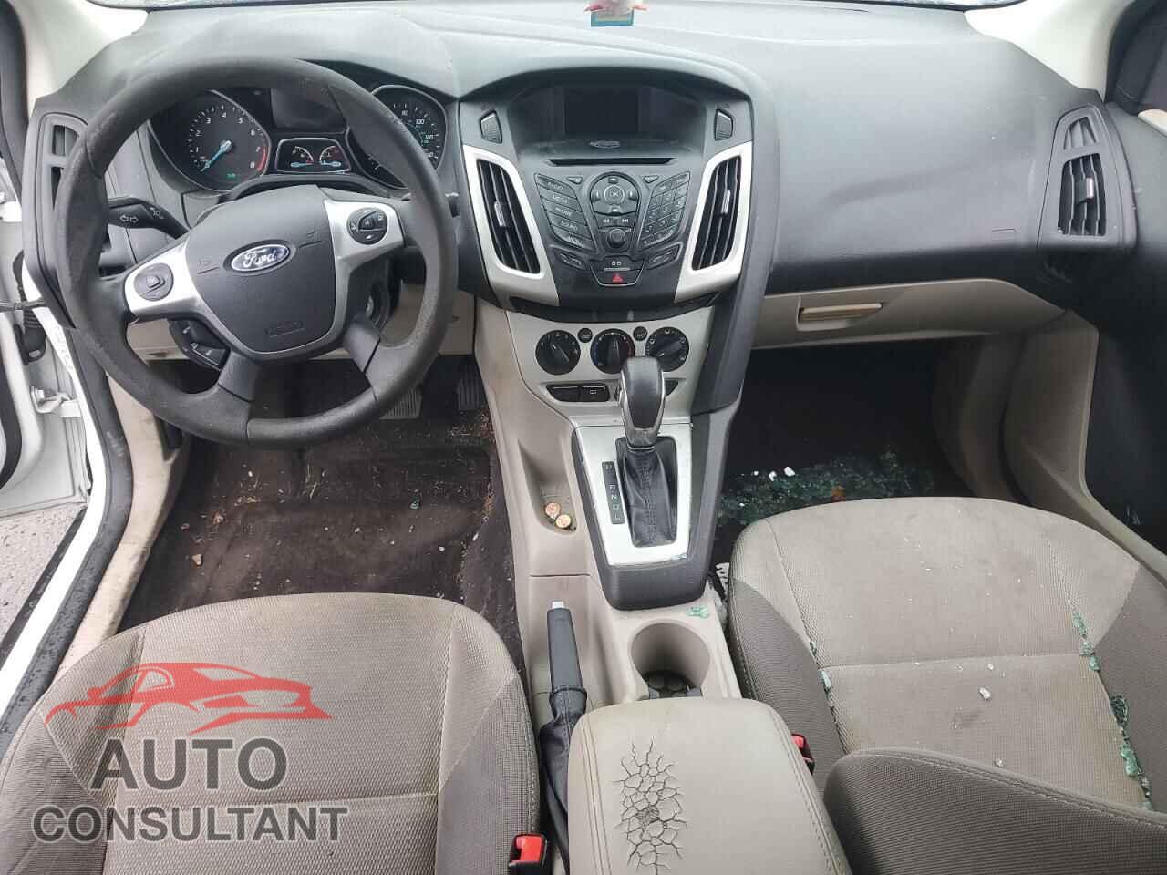 FORD FOCUS 2014 - 1FADP3F29EL228565