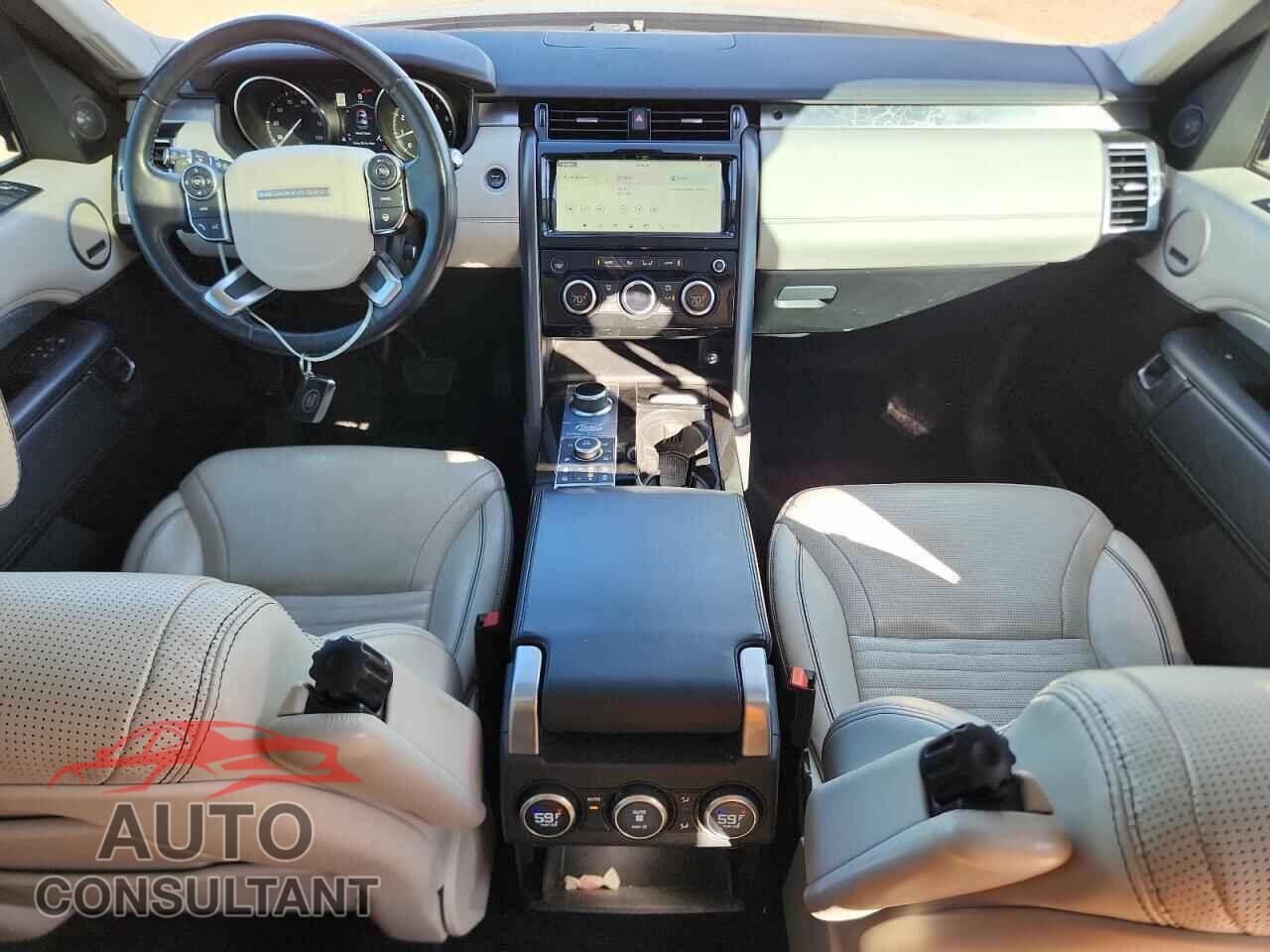 LAND ROVER DISCOVERY 2017 - SALRTBBV2HA015228