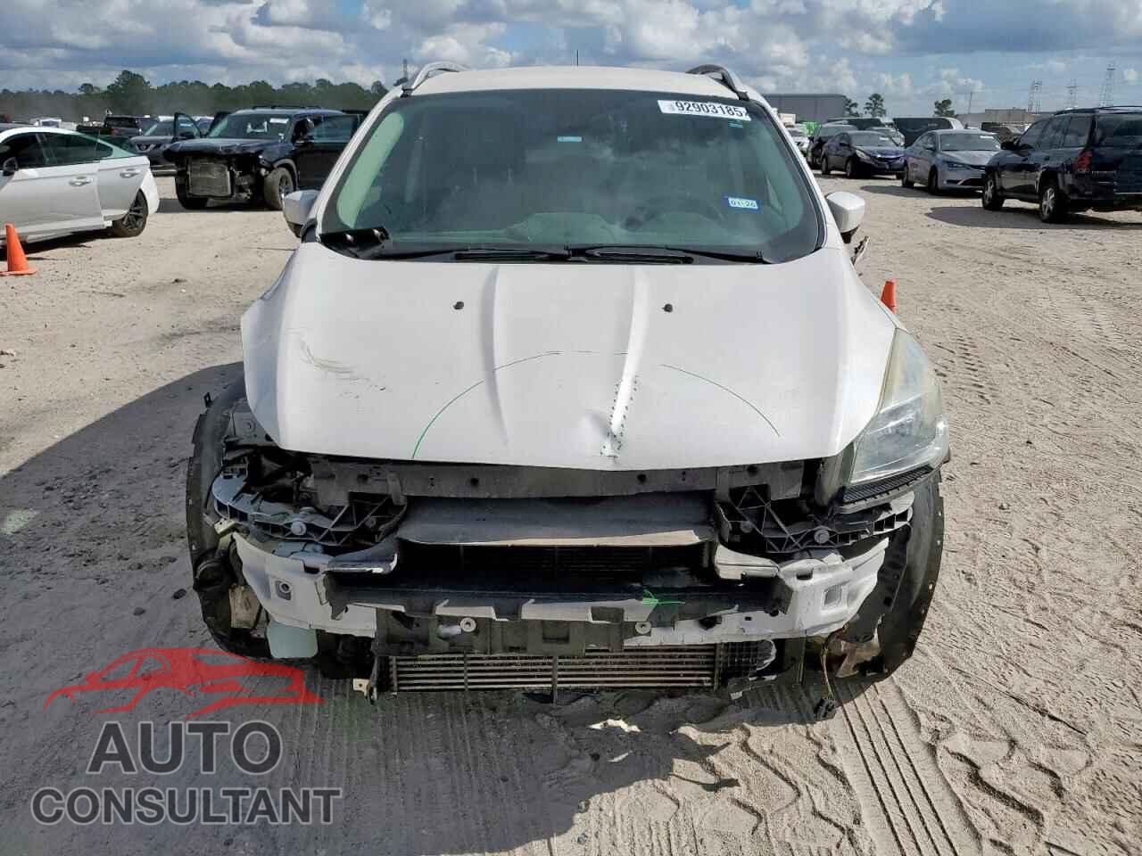 FORD ESCAPE 2016 - 1FMCU0J92GUB60281