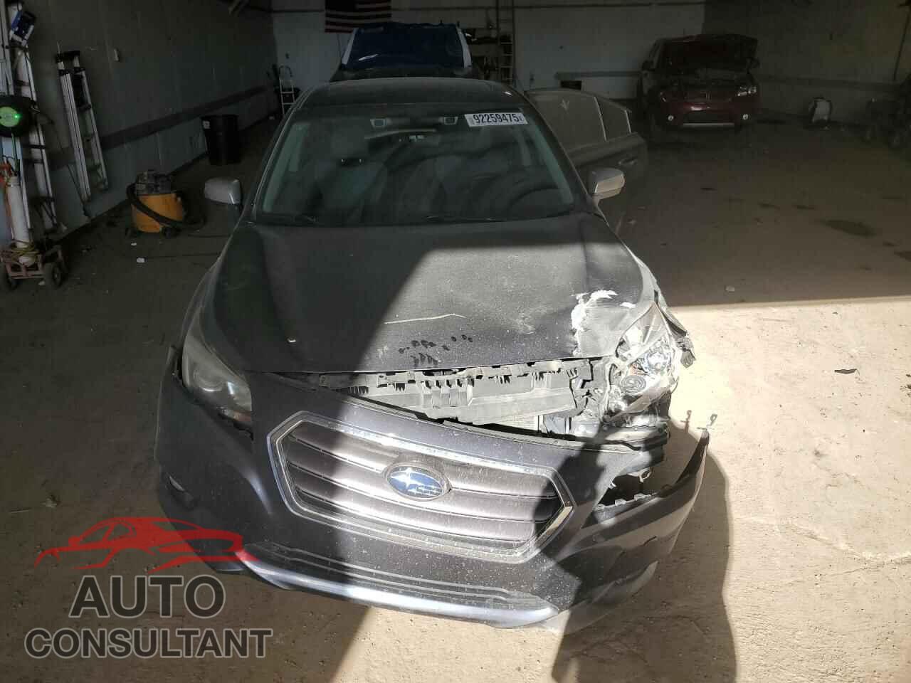 SUBARU LEGACY 2017 - 4S3BNAS68H3050866