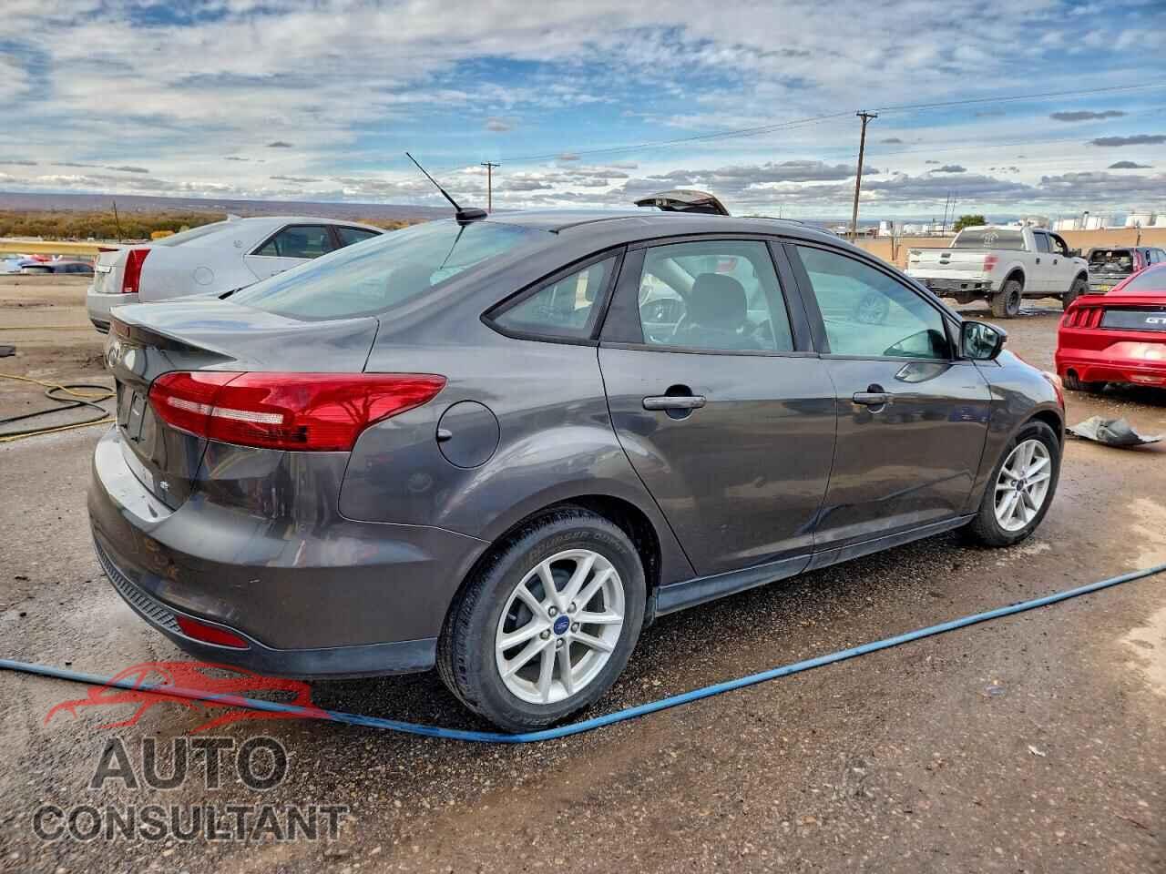 FORD FOCUS 2017 - 1FADP3F29HL329688