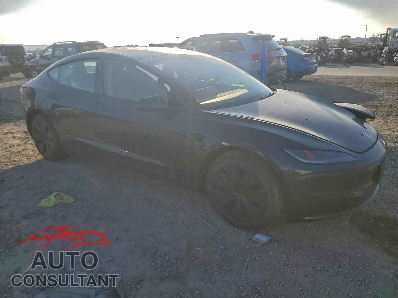 TESLA MODEL 3 2025 - 5YJ3E1EA2SF074398