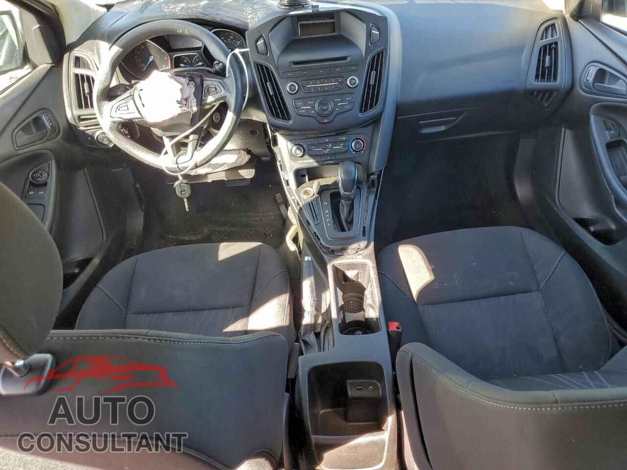 FORD FOCUS 2016 - 1FADP3E27GL238662