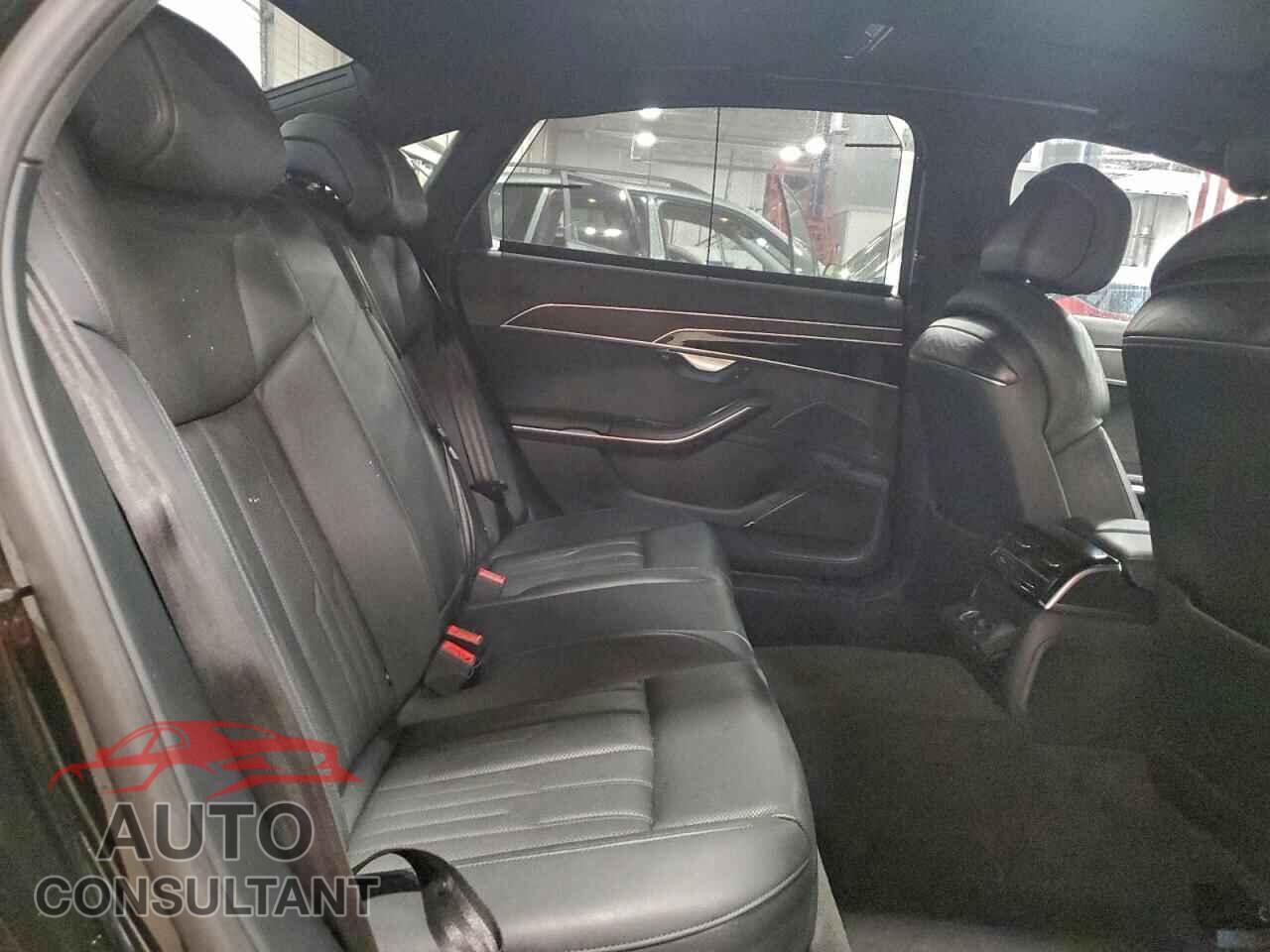 AUDI A8 2019 - WAU8DAF86KN011002